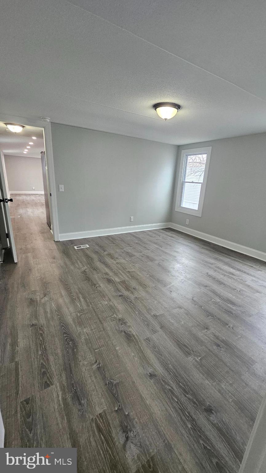 FOXWOOD VILLAGE - Residential