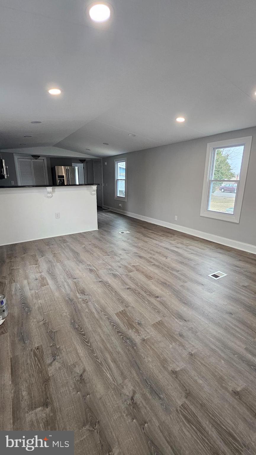 FOXWOOD VILLAGE - Residential