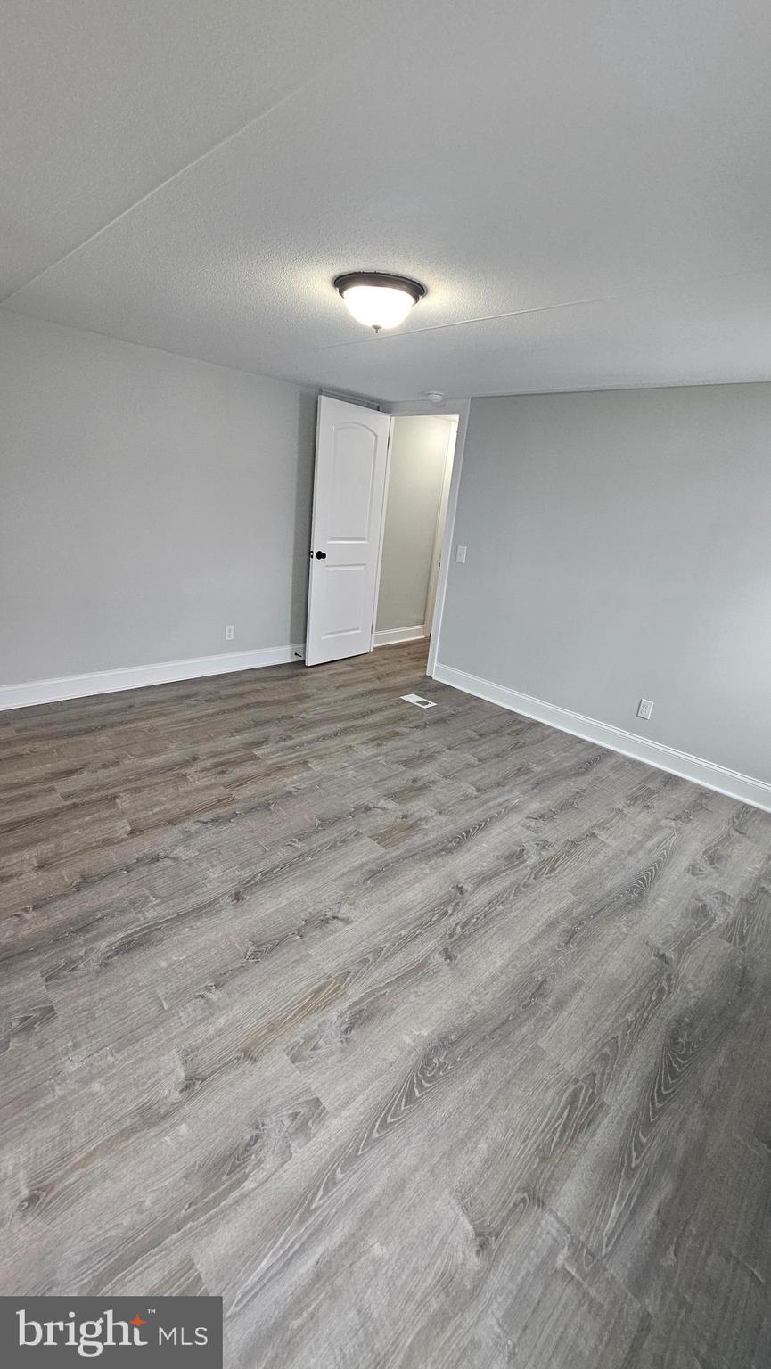 FOXWOOD VILLAGE - Residential