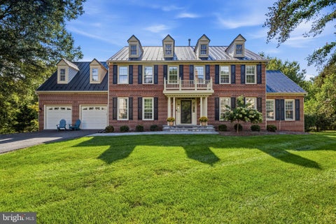 Photo of 1418 Hague Drive SW, LEESBURG, VA 20175 (MLS # VALO2137000)