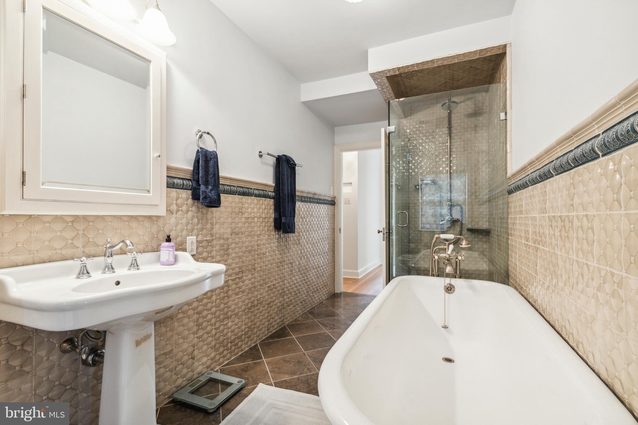 WYNDMOOR - Residential