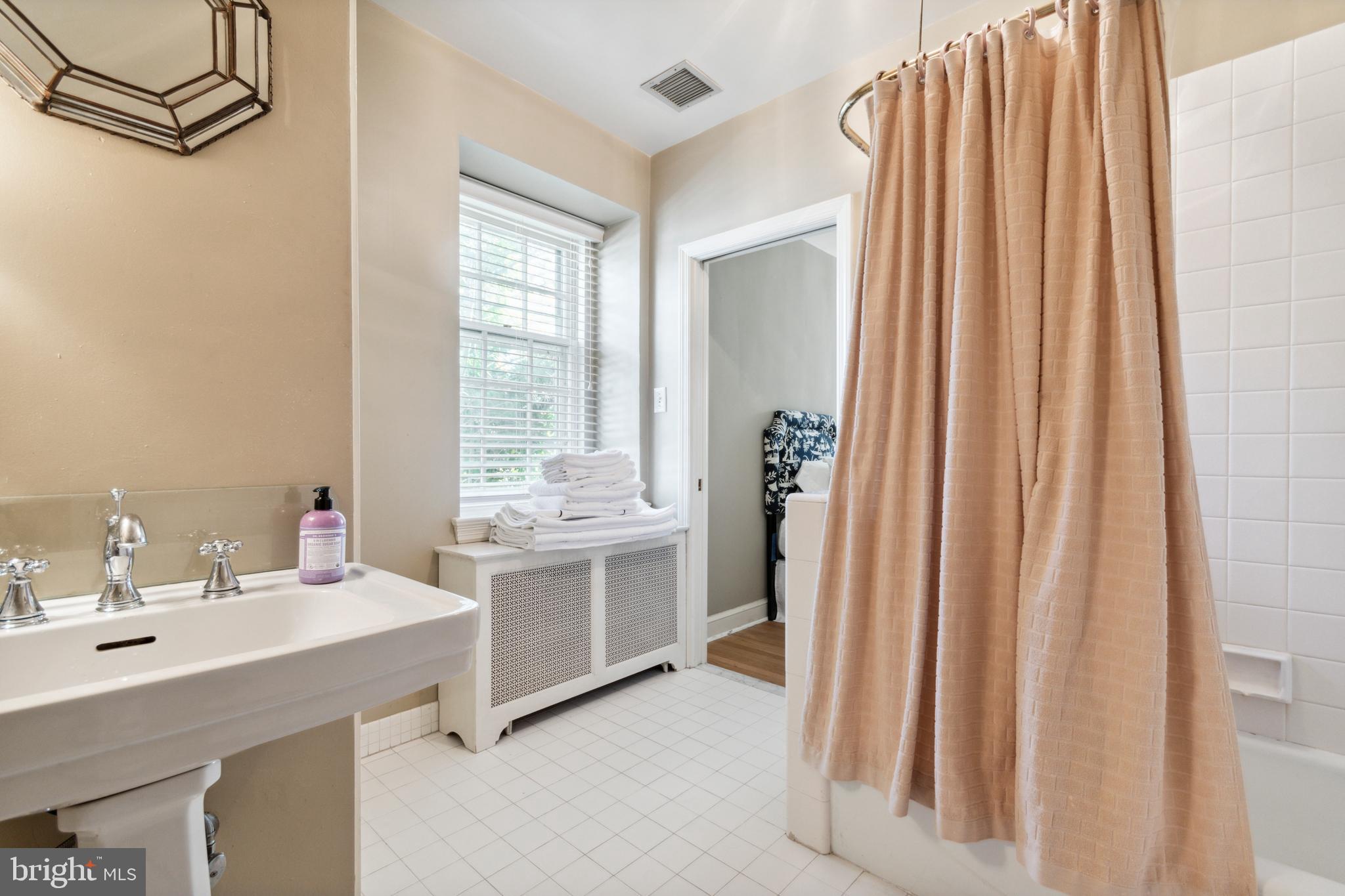 WYNDMOOR - Residential