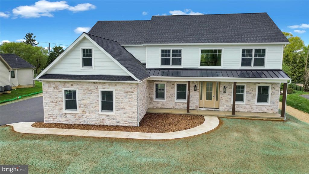 Photo of 513 Cheltenham Court, LITITZ, PA 17543 (MLS # PALA2085168)