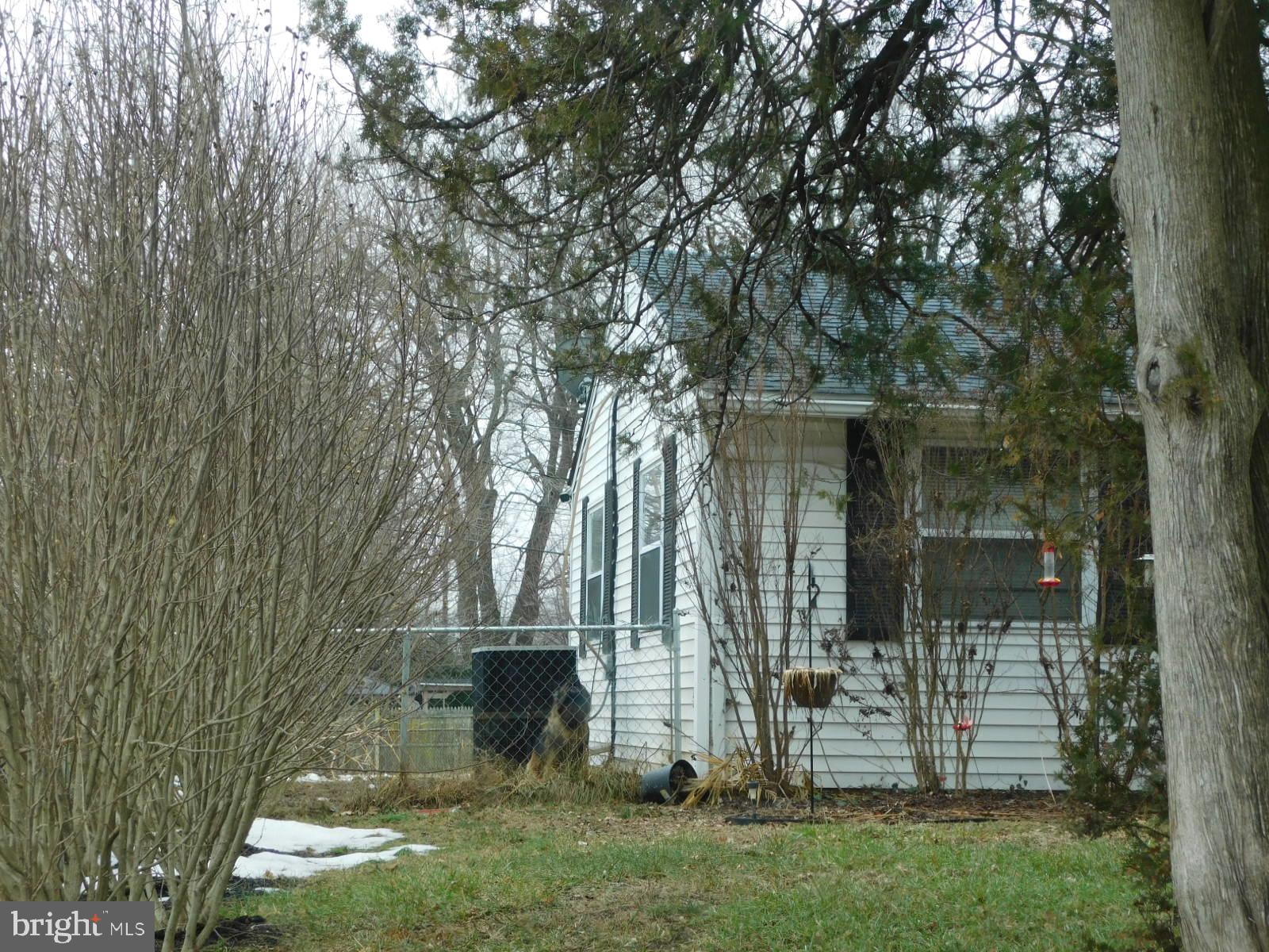 CASTLE HILLS - Residential