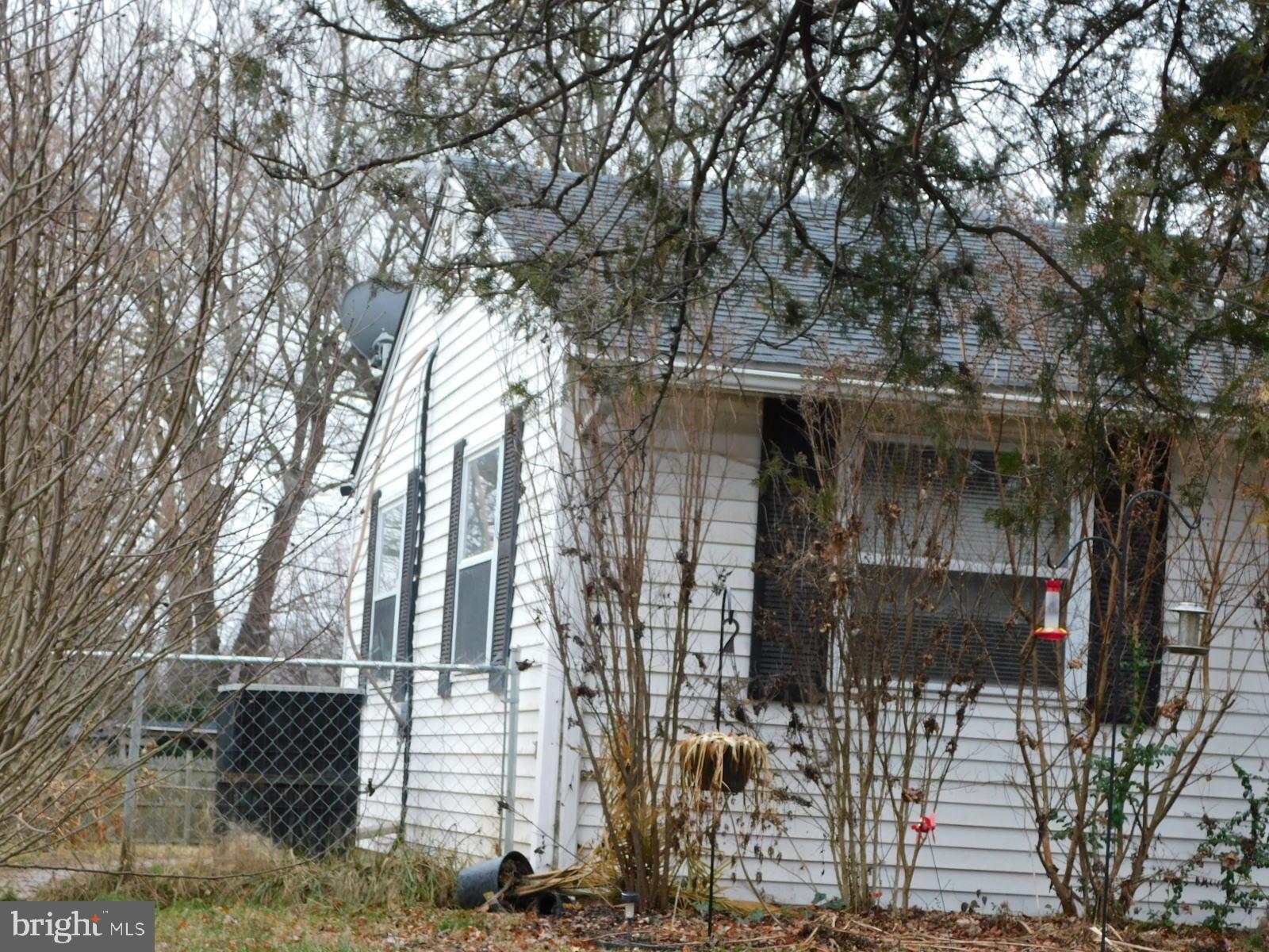 CASTLE HILLS - Residential