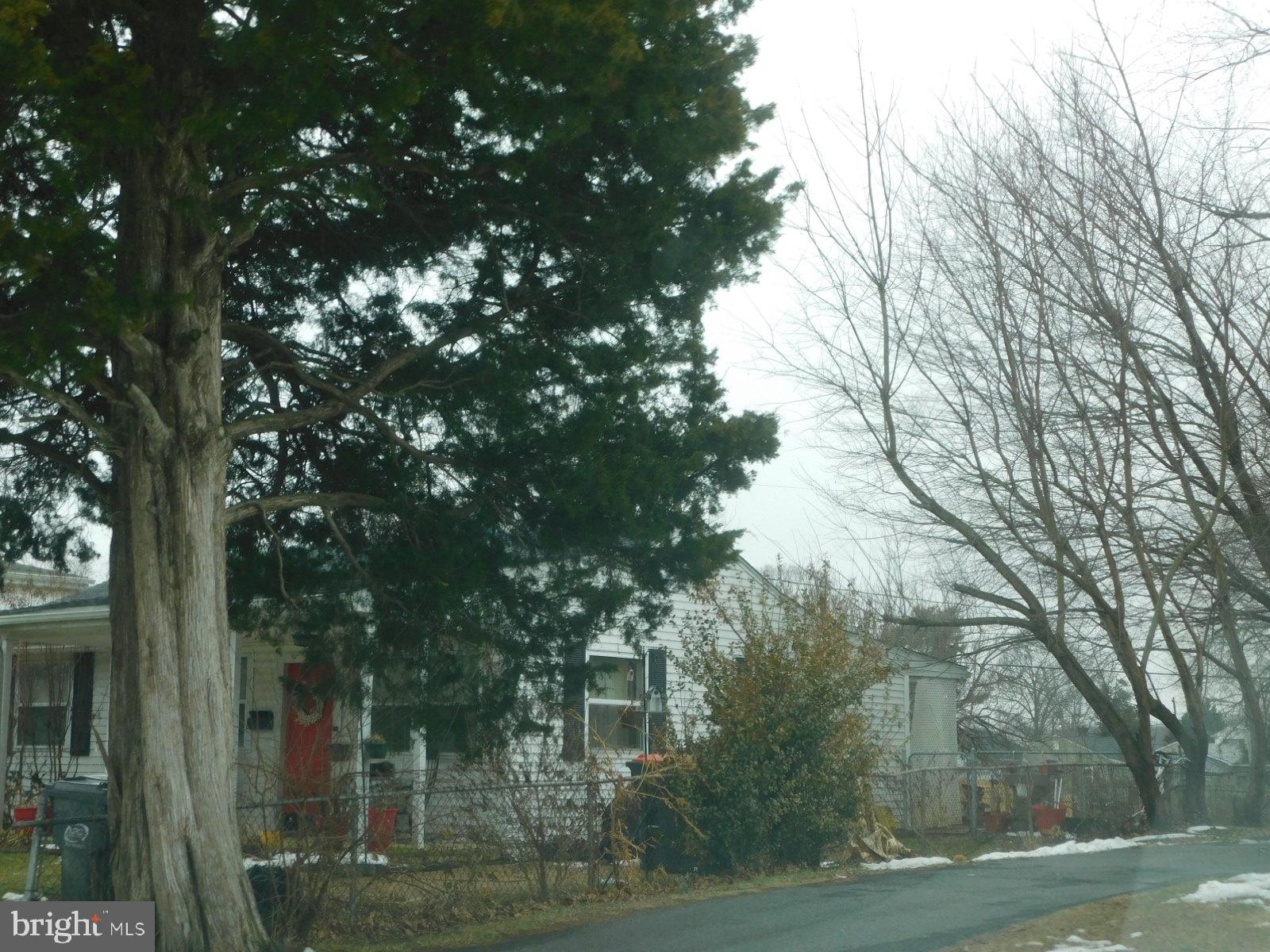 CASTLE HILLS - Residential