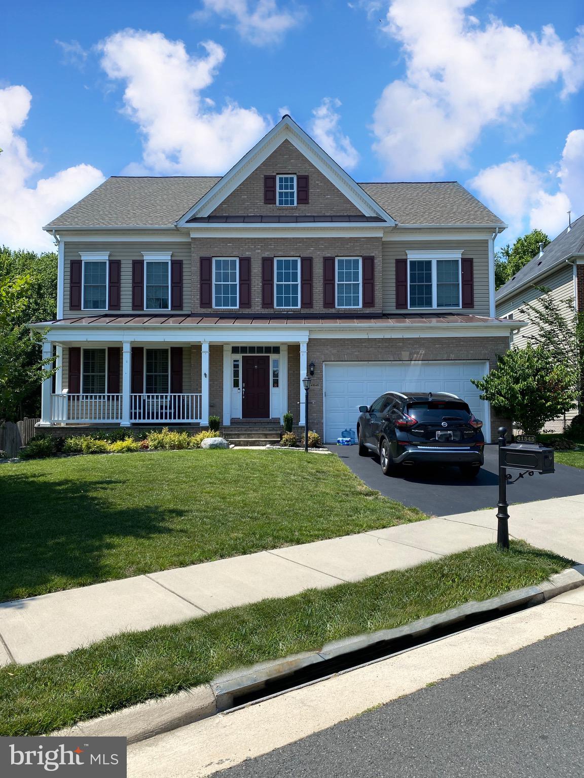 STRATSHIRE CROSSING - Residential Lease