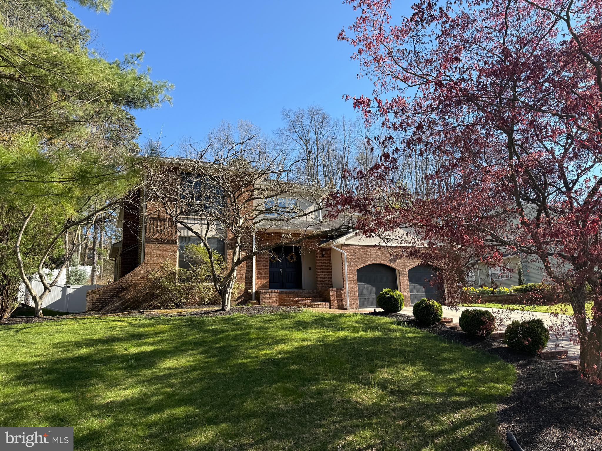 10 E RED OAK DRIVE