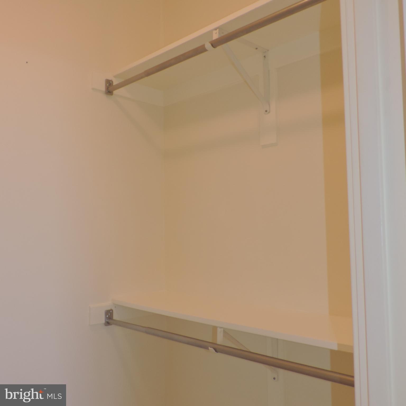 SKYLINE SQUARE CONDO - Residential Lease