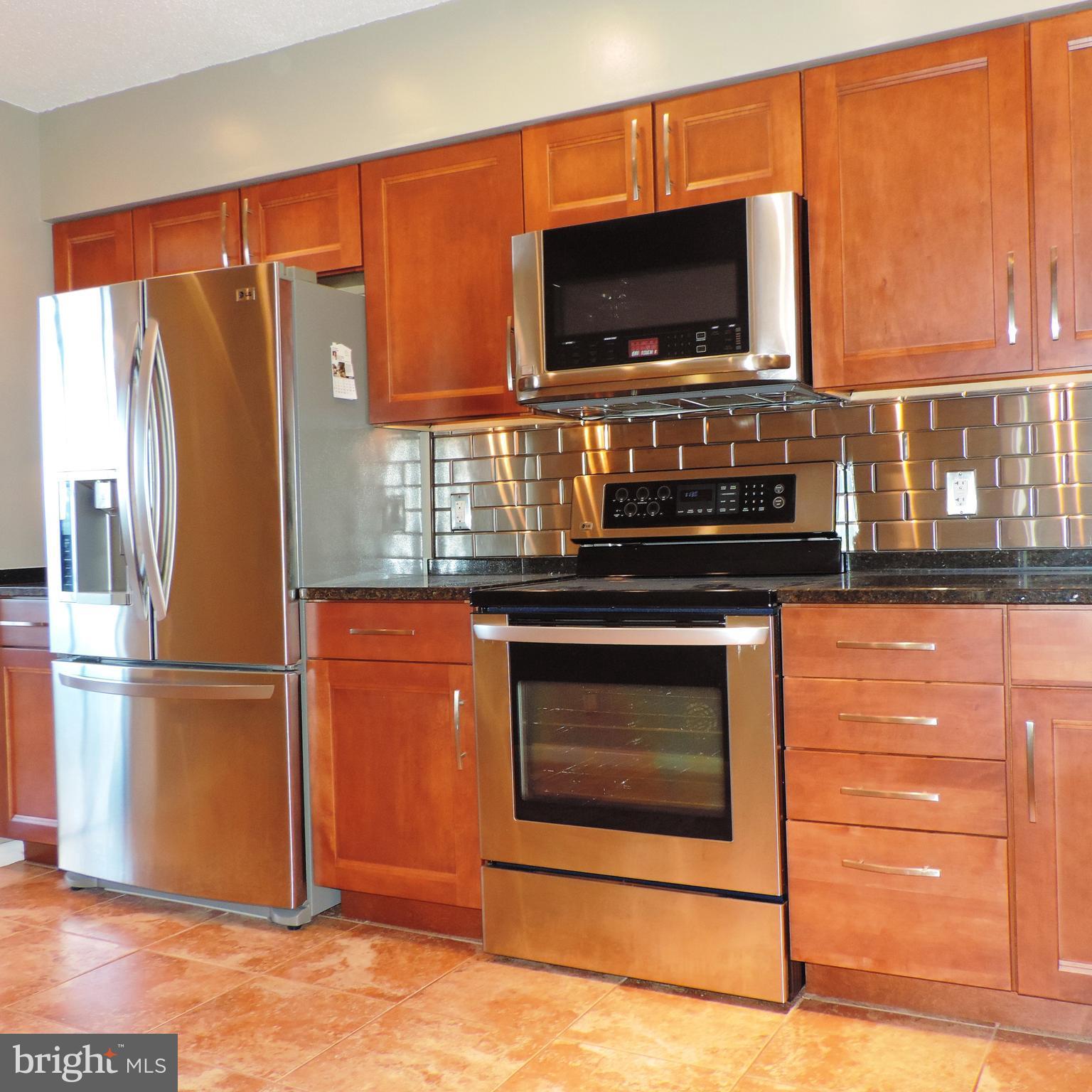 SKYLINE SQUARE CONDO - Residential Lease