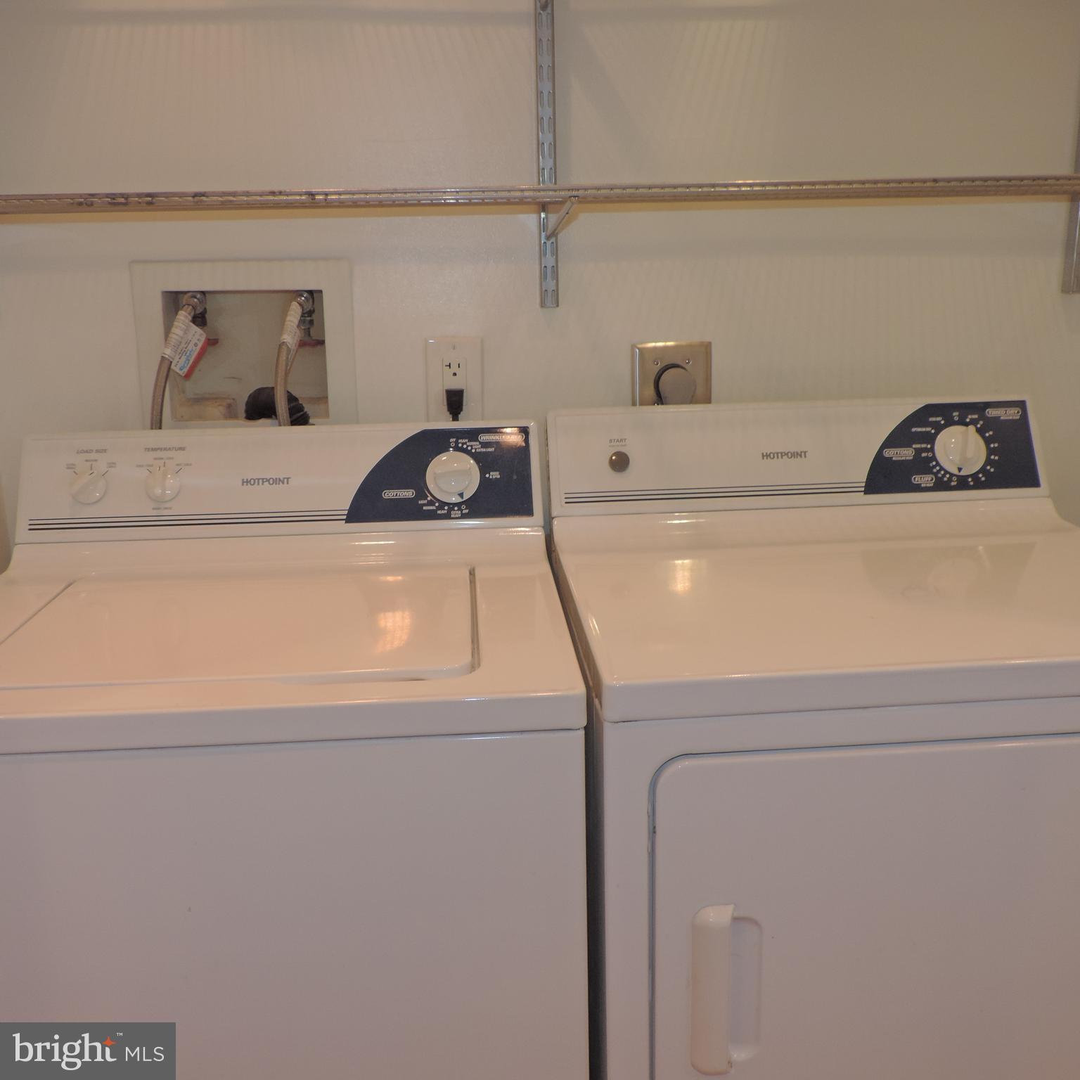 SKYLINE SQUARE CONDO - Residential Lease