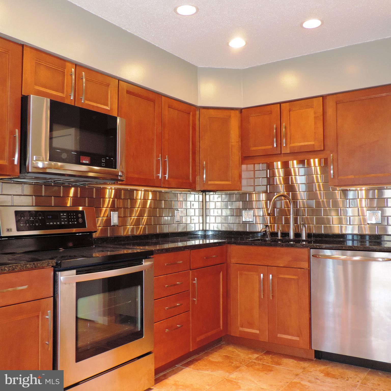 SKYLINE SQUARE CONDO - Residential Lease