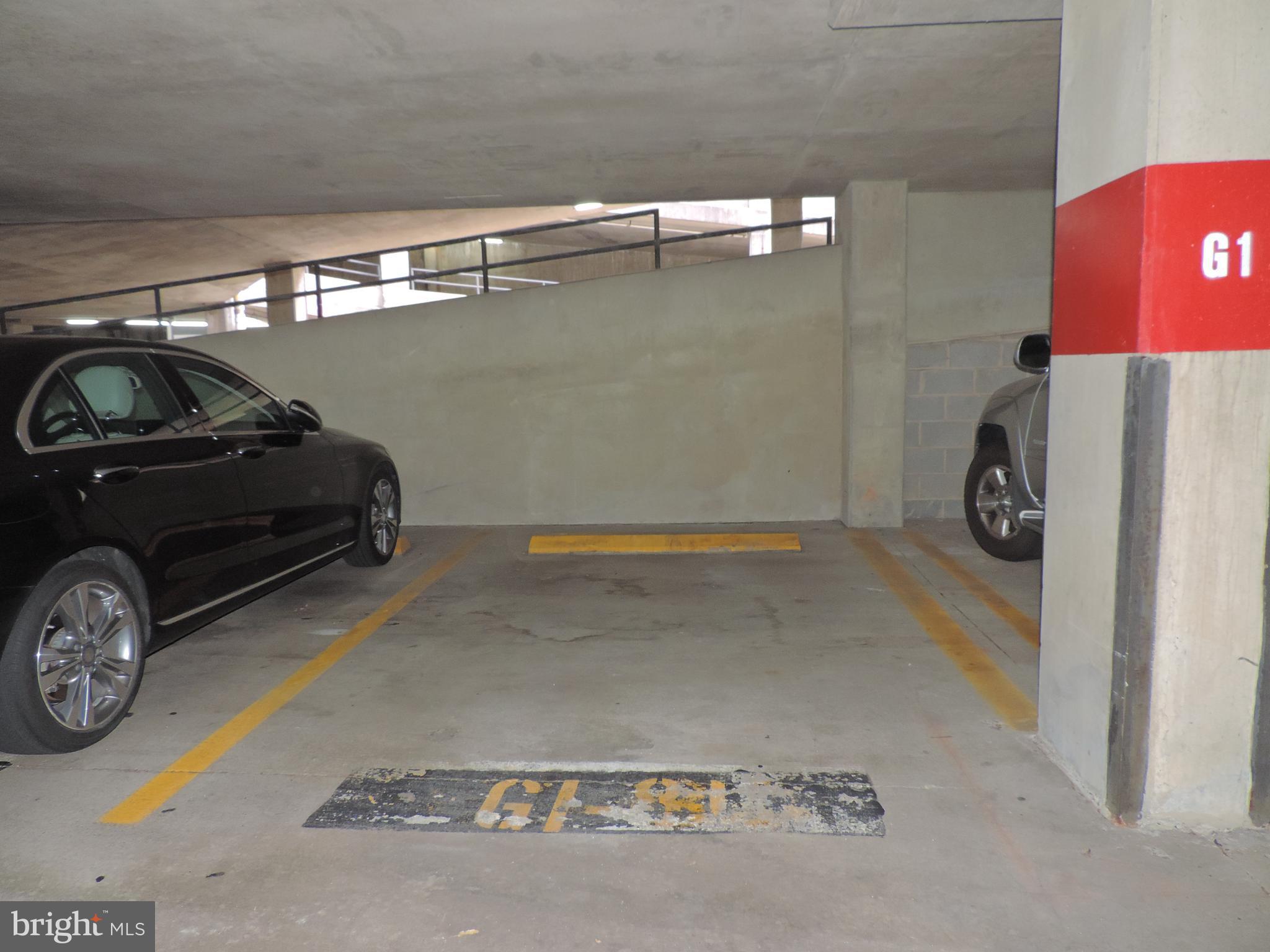 SKYLINE SQUARE CONDO - Residential Lease