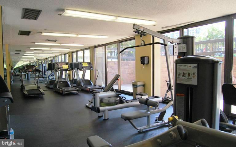 SKYLINE SQUARE CONDO - Residential Lease