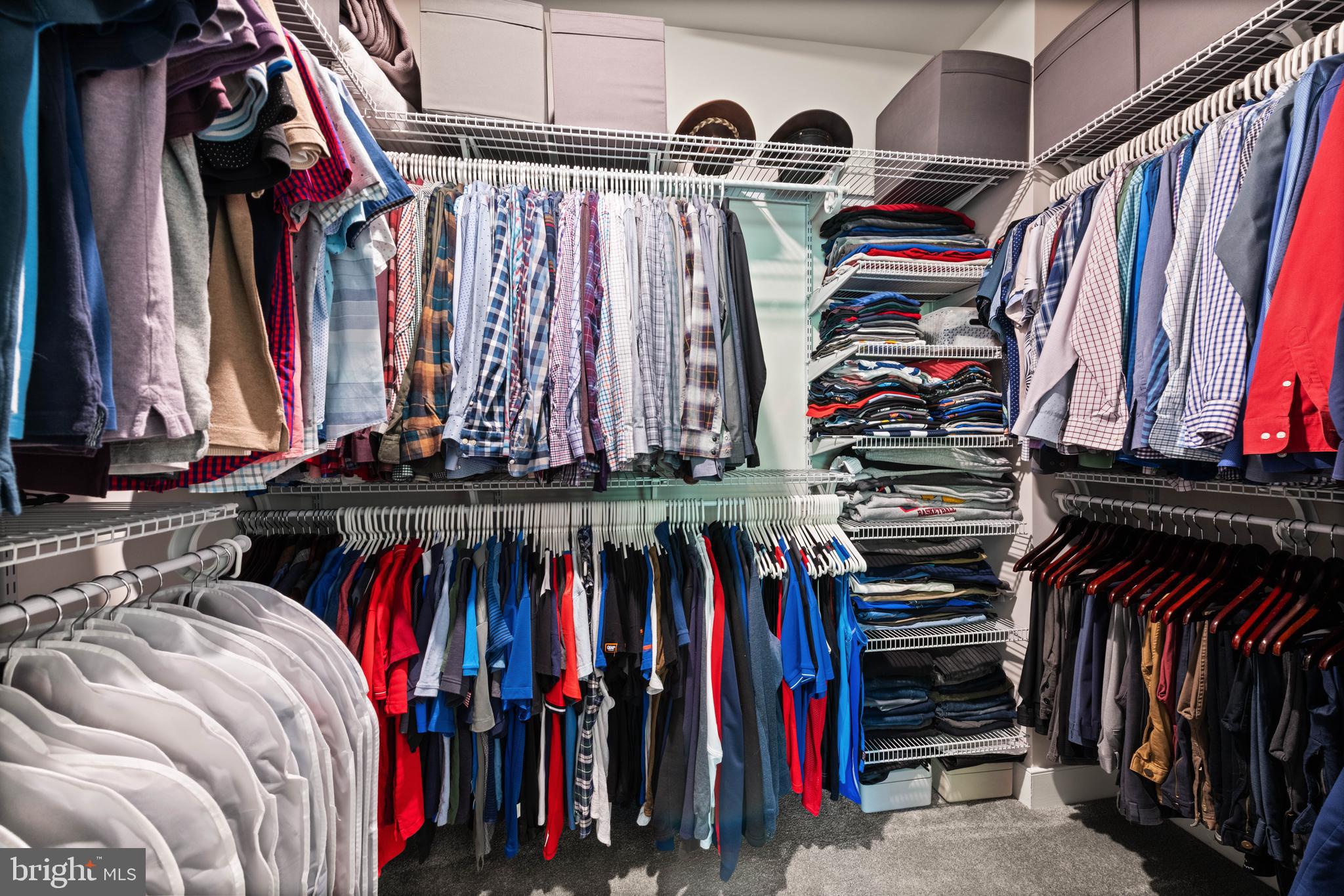 GLENMONT METROCENTRE - Residential