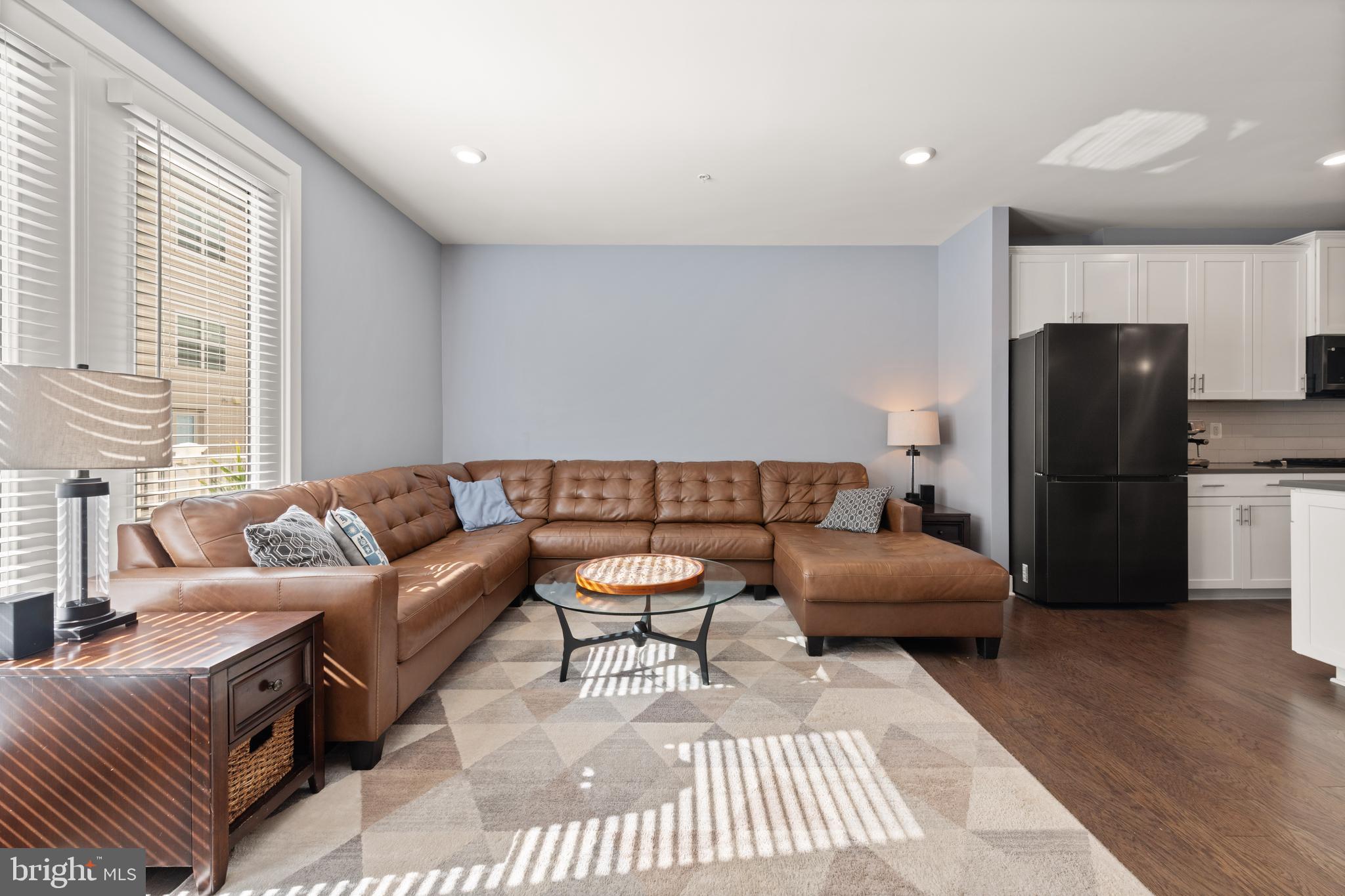 GLENMONT METROCENTRE - Residential