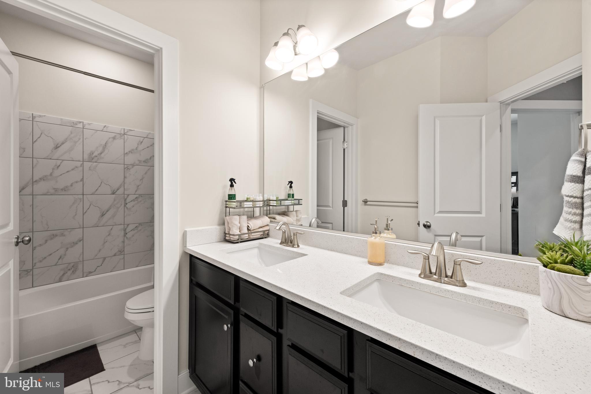 GLENMONT METROCENTRE - Residential