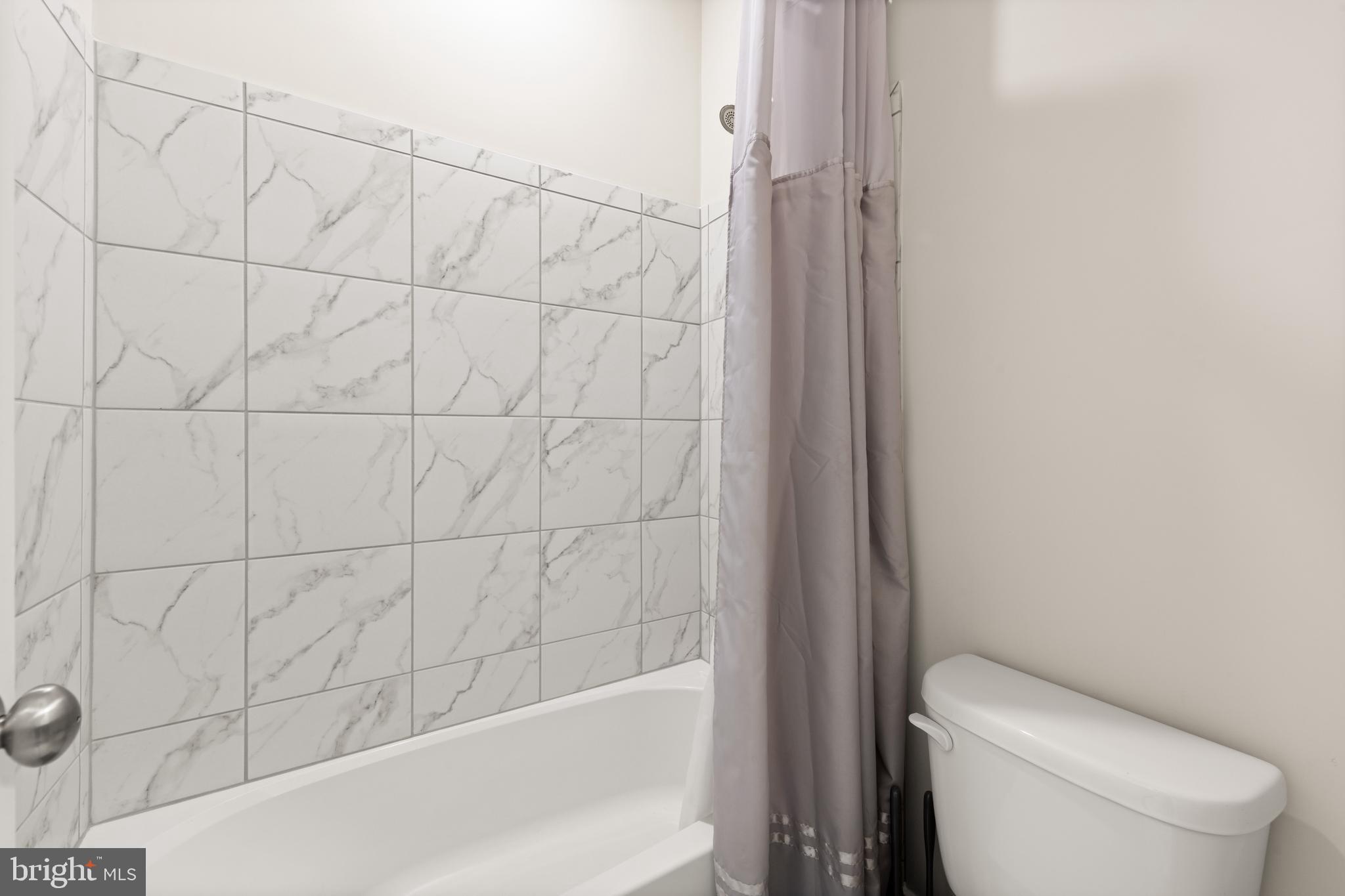 GLENMONT METROCENTRE - Residential