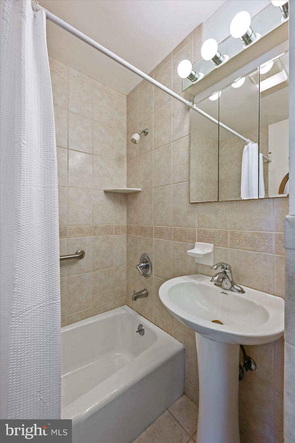 CARROLL PARK - Residential