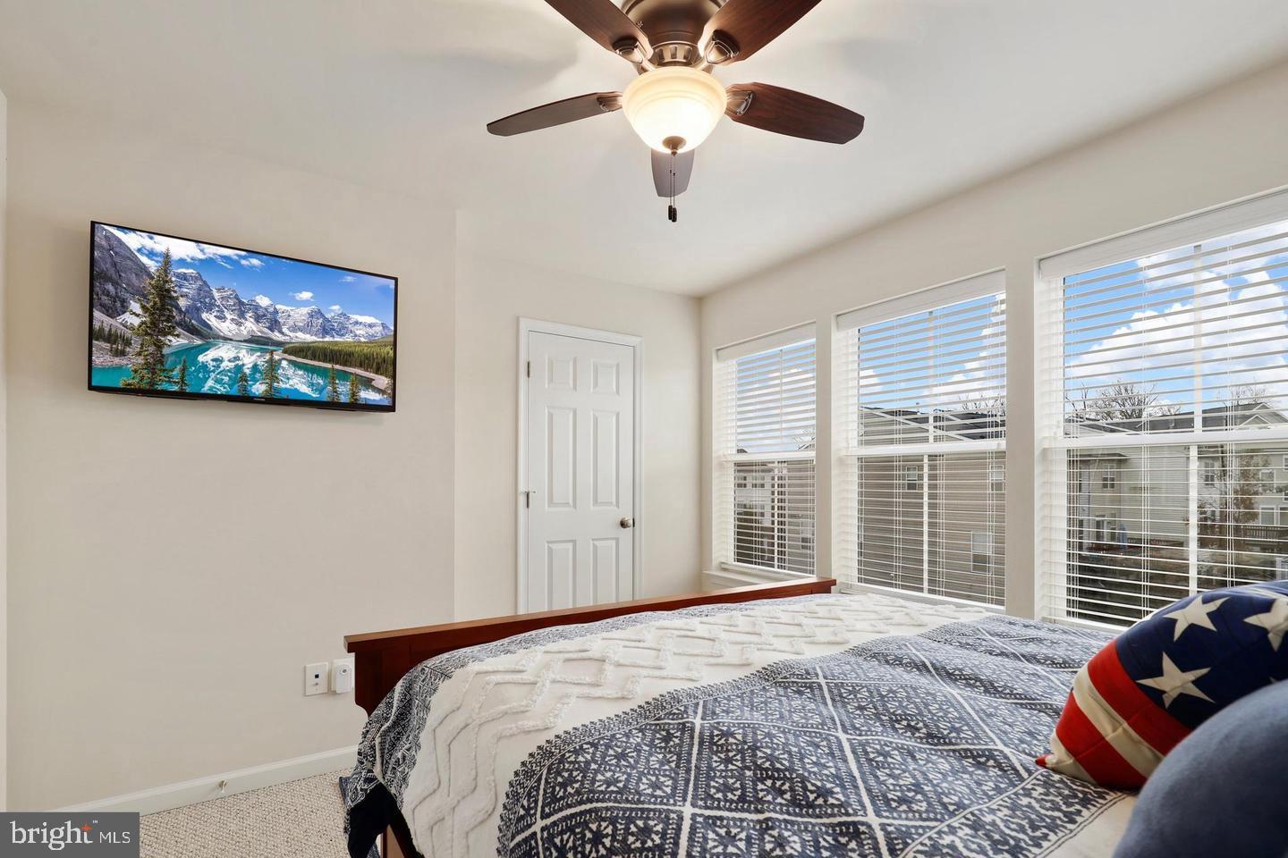 VILLAGE AT WOODSTREAM - Residential Lease