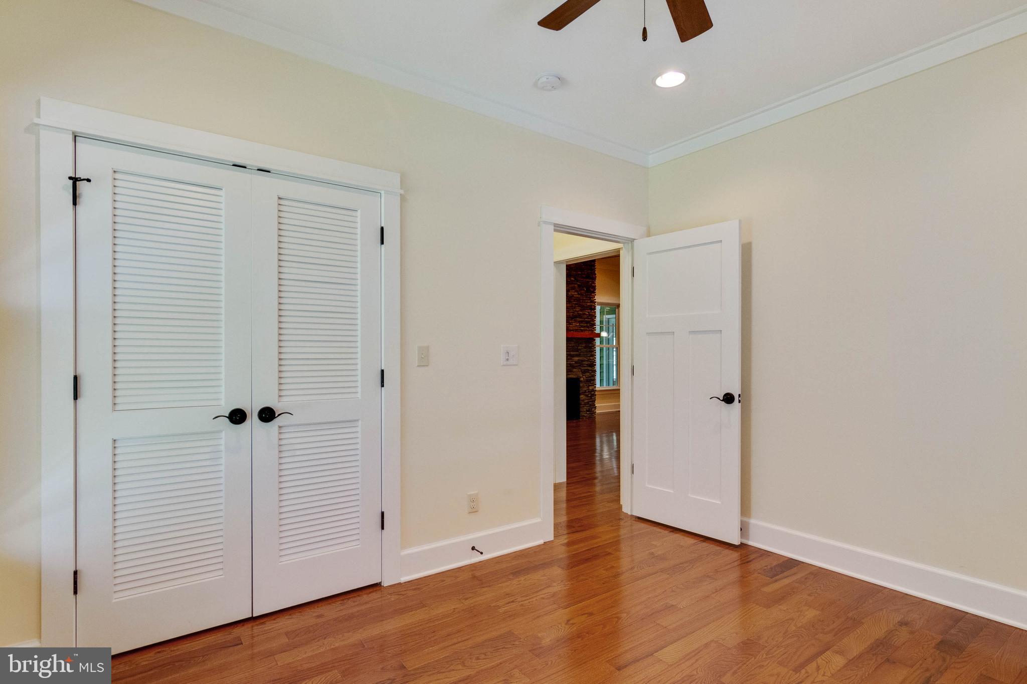 BOWLERS MILL LAKE ESTATES - Residential