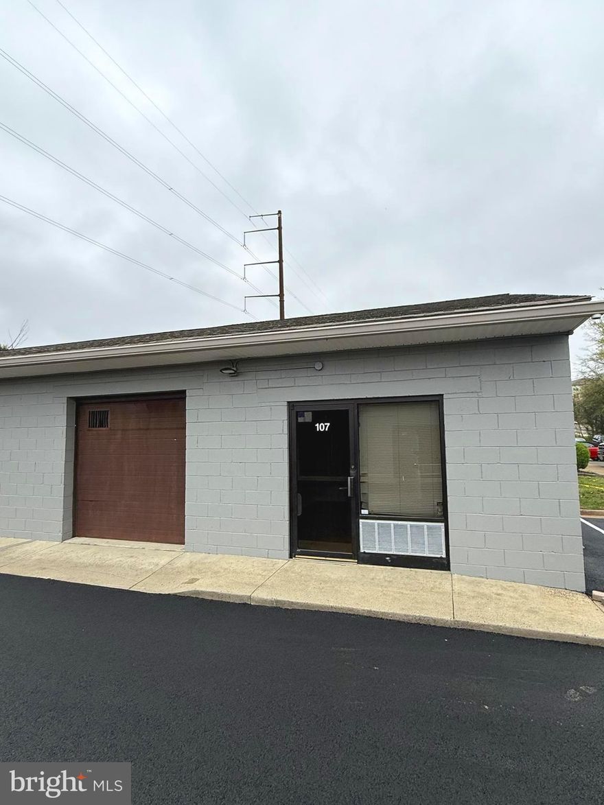 Each unit is 750 sqft, 7 units are available. Each Unit is split Warehouse and Office space. Garage door is 8ft tall, warehouse is 12 ft tall. Kitchenette & bathroom. Close proximity to Grant Ave. No Auto Use.