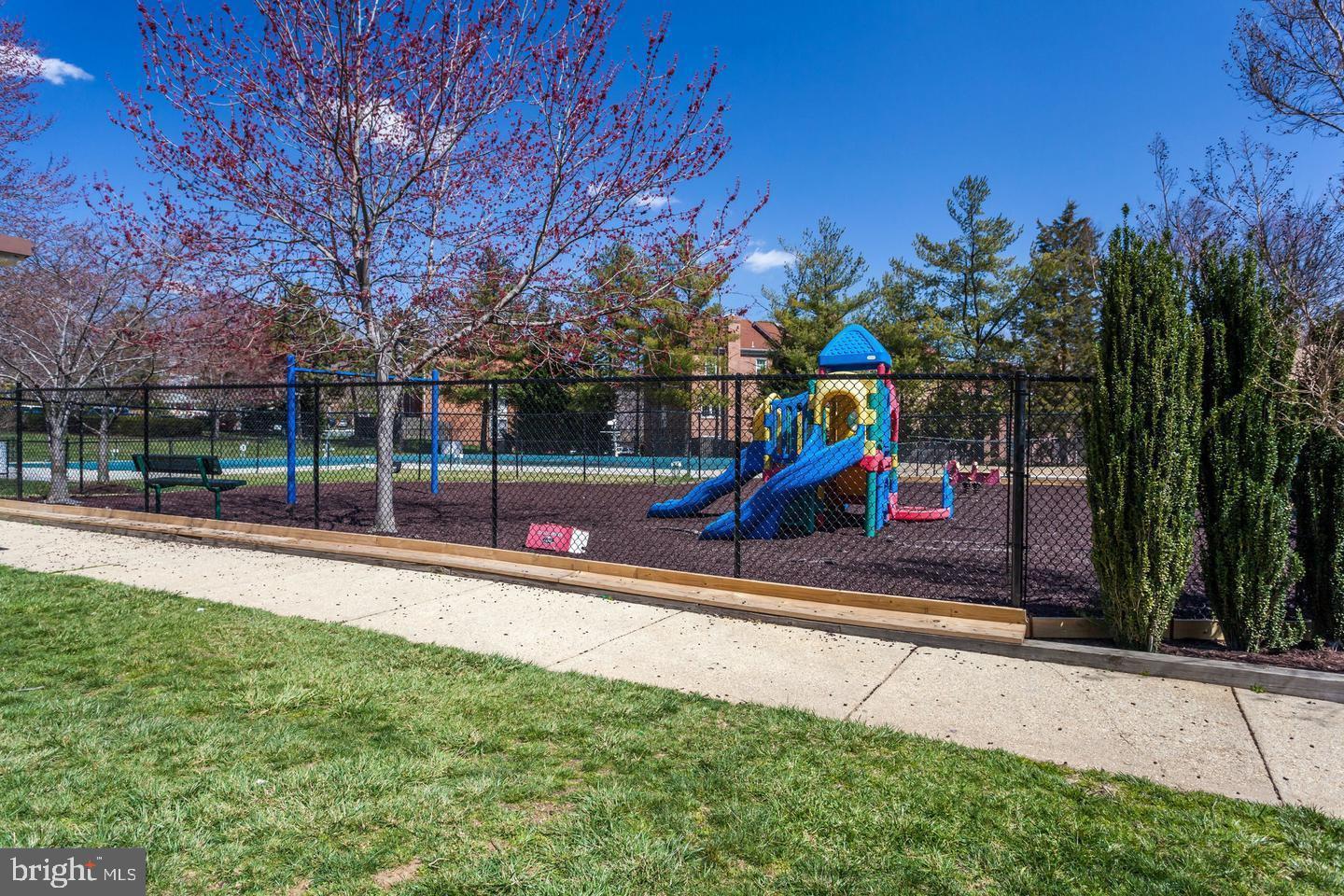 WOODLAKE TOWERS - Residential Lease