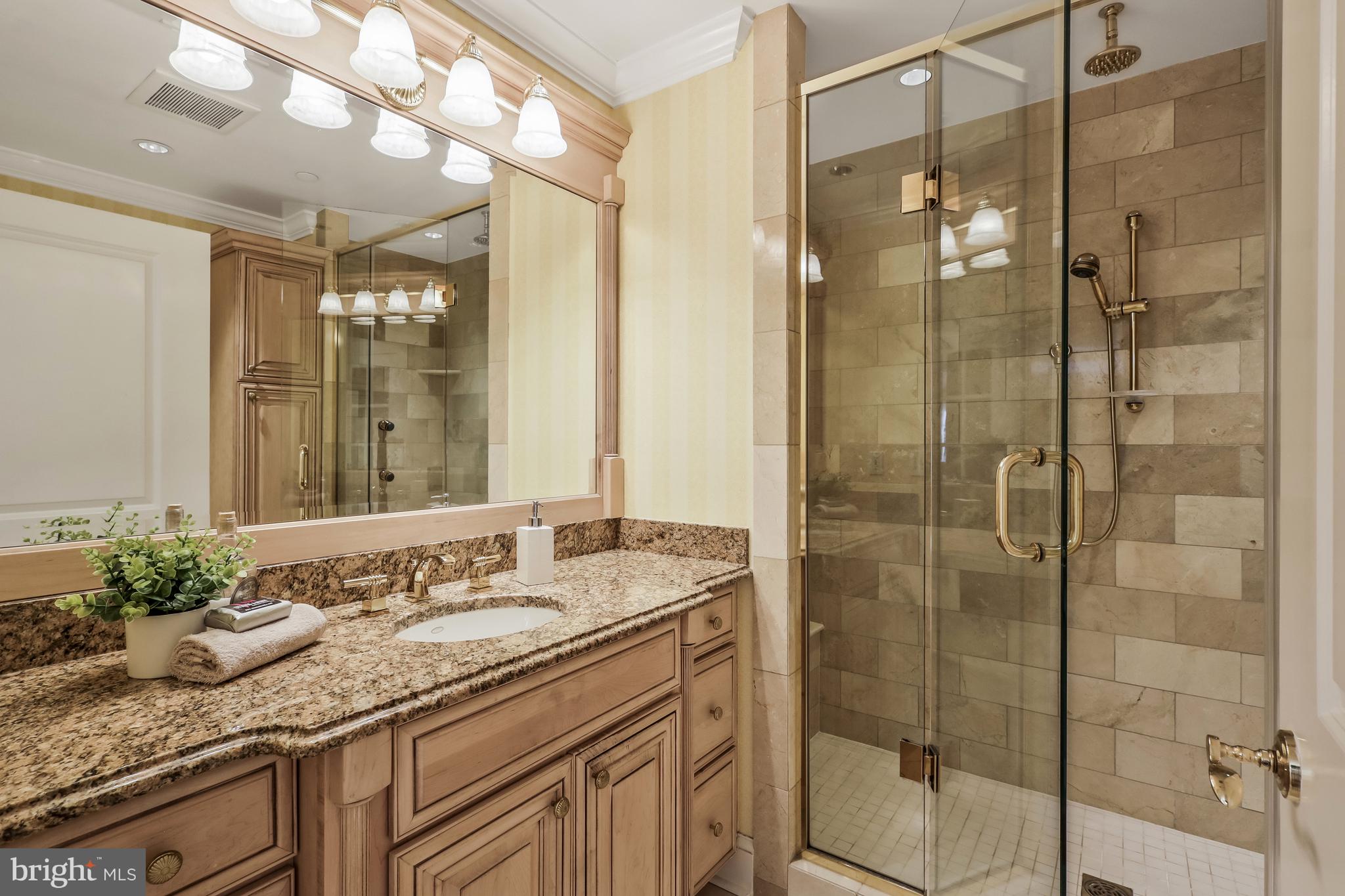 MEMORIAL PARK - Residential