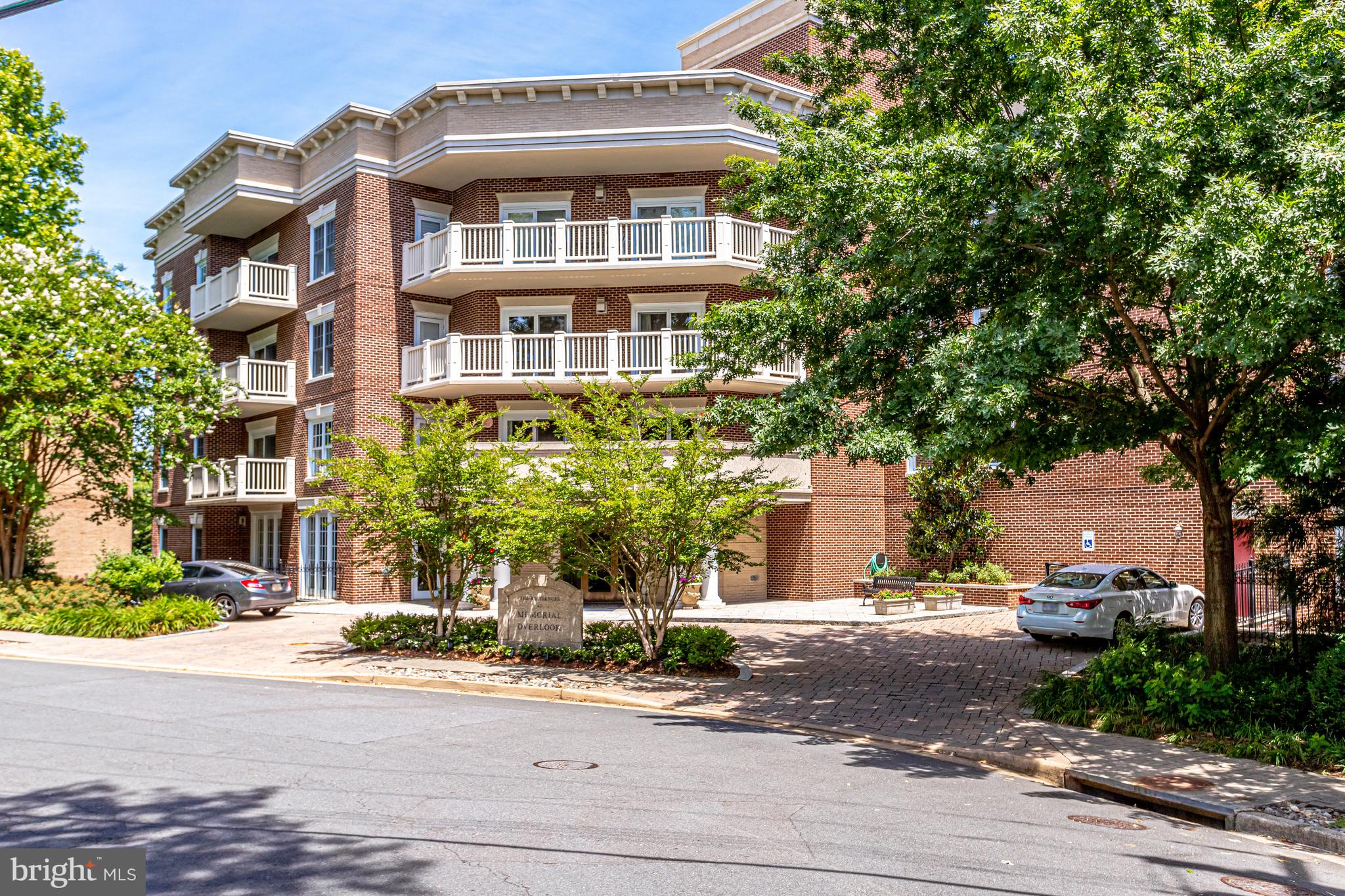 MEMORIAL PARK - Residential