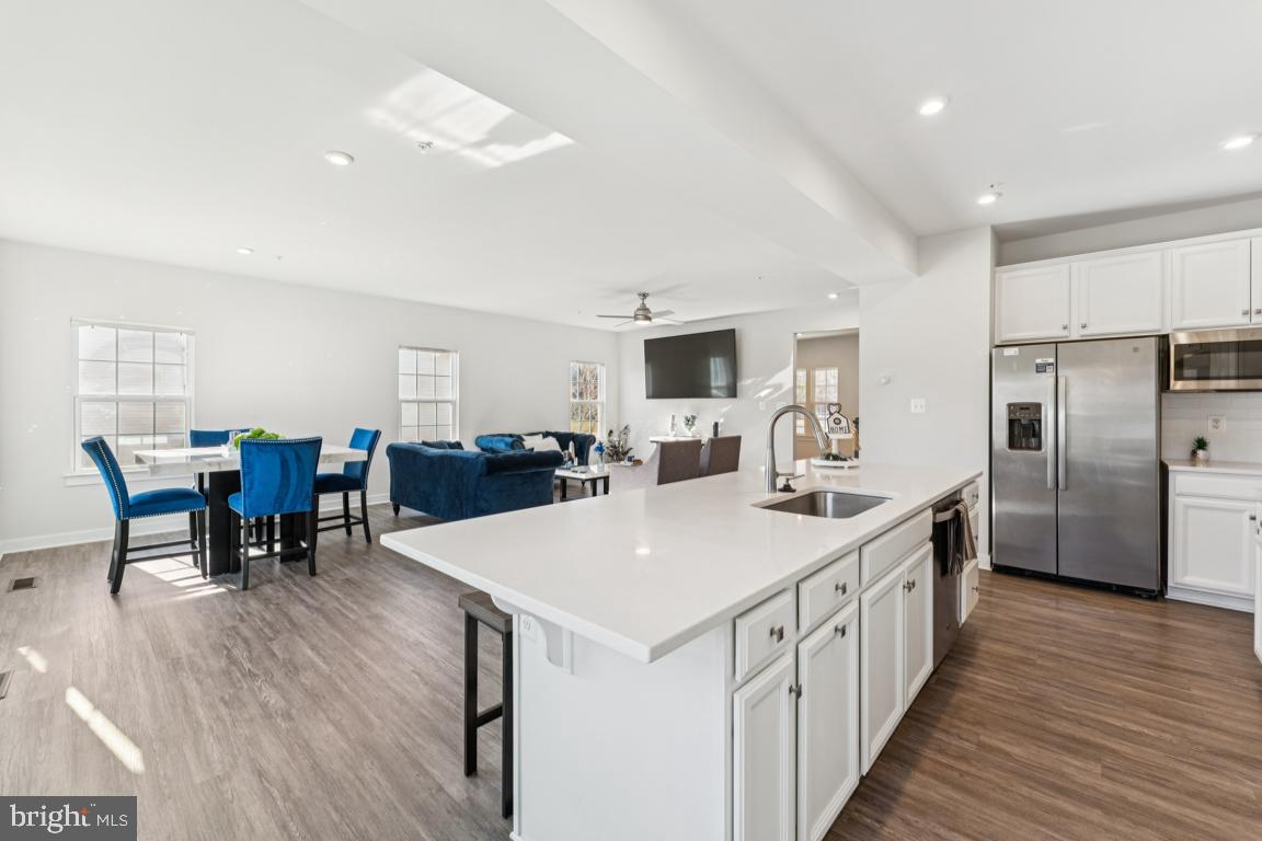 CHRISTOPHER POINTE - Residential