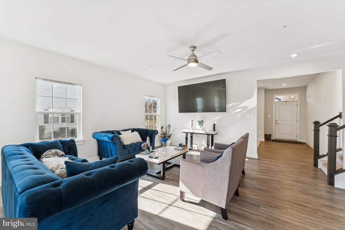 CHRISTOPHER POINTE - Residential