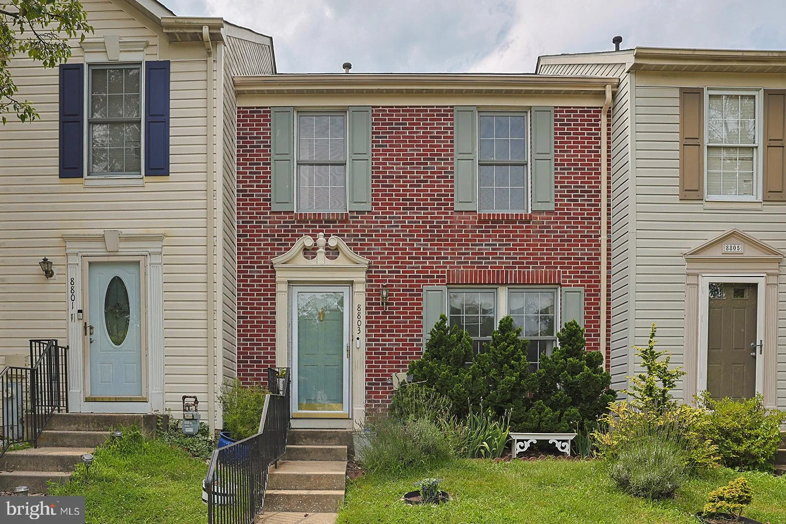 8803 Castlebury Court