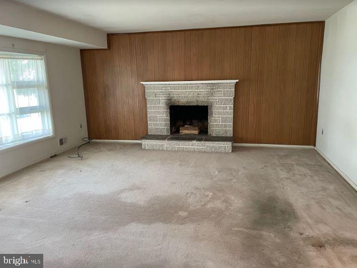 WOODBERRY FOREST - Residential