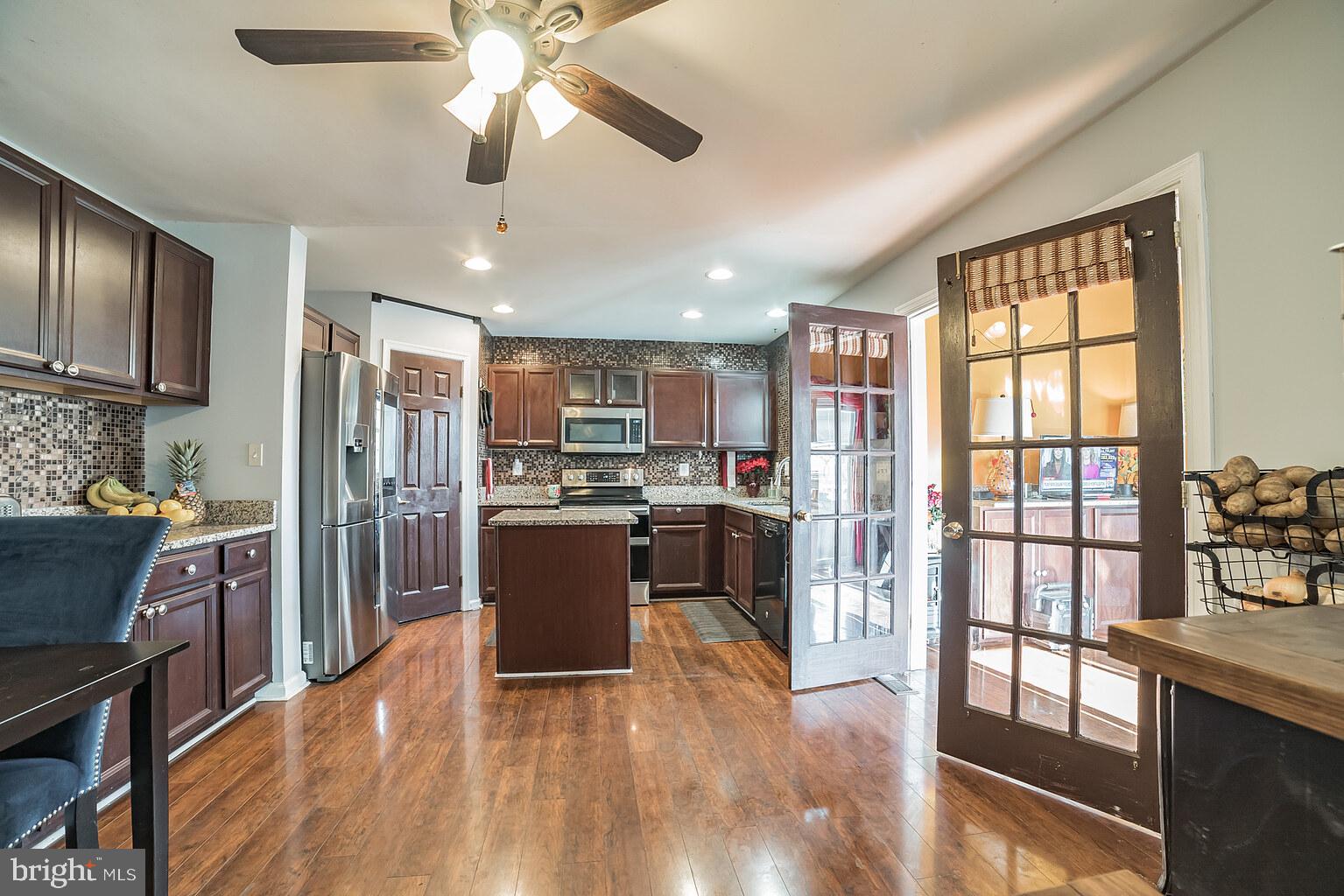 BRITTANY QUARTERS - Residential