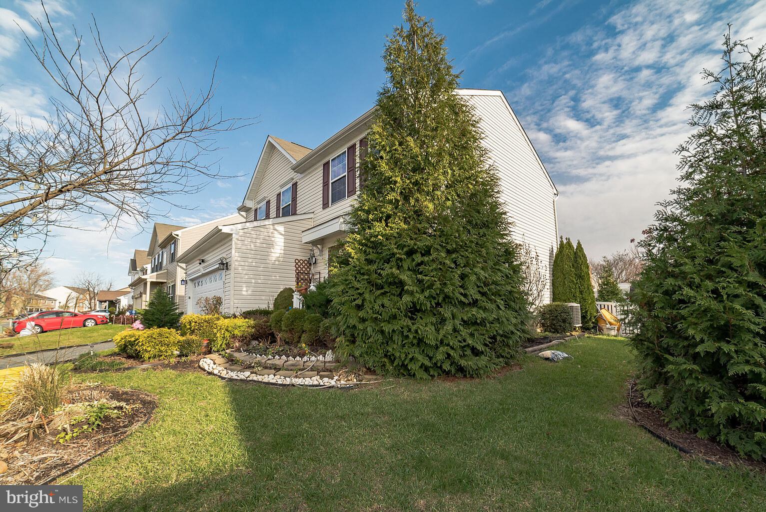 BRITTANY QUARTERS - Residential