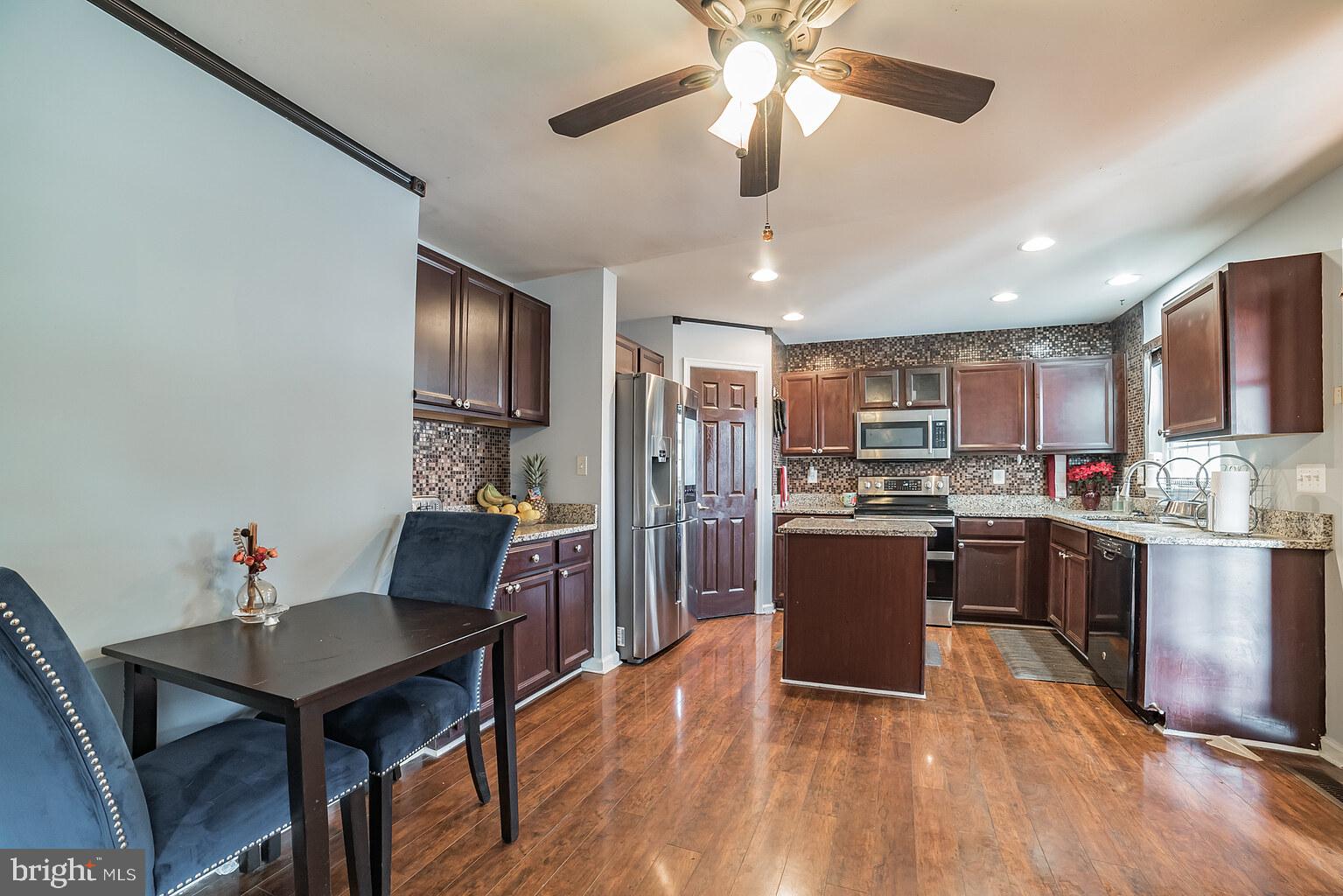 BRITTANY QUARTERS - Residential