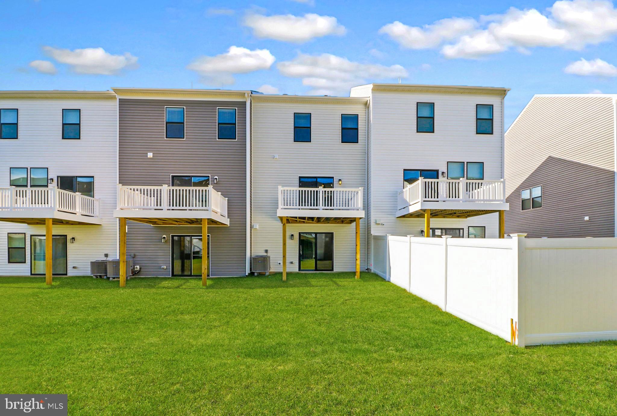 PINEGROVE - Residential Lease