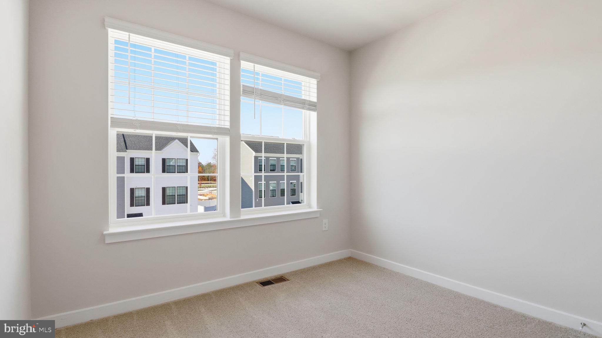 PINEGROVE - Residential Lease