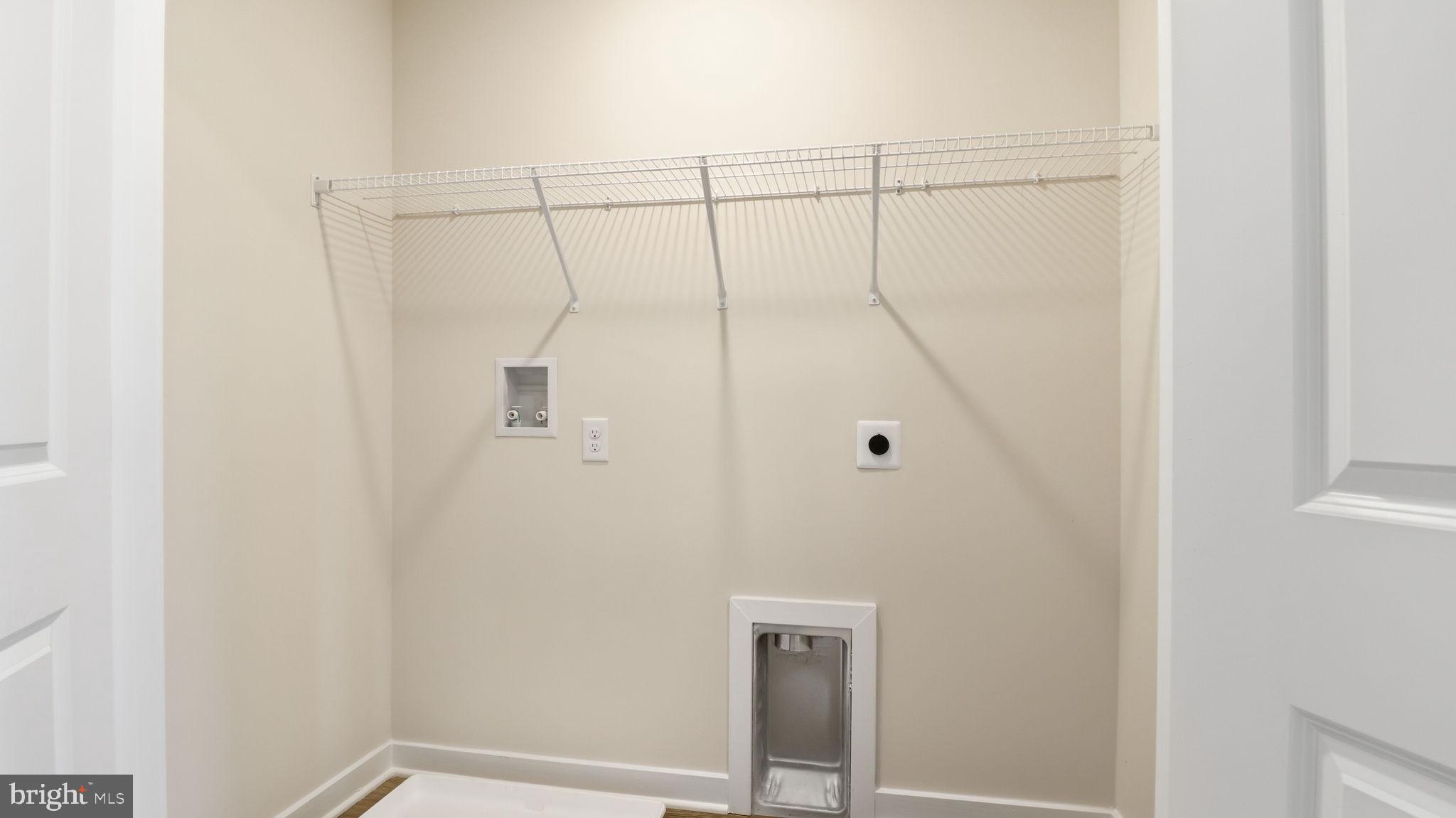 PINEGROVE - Residential Lease