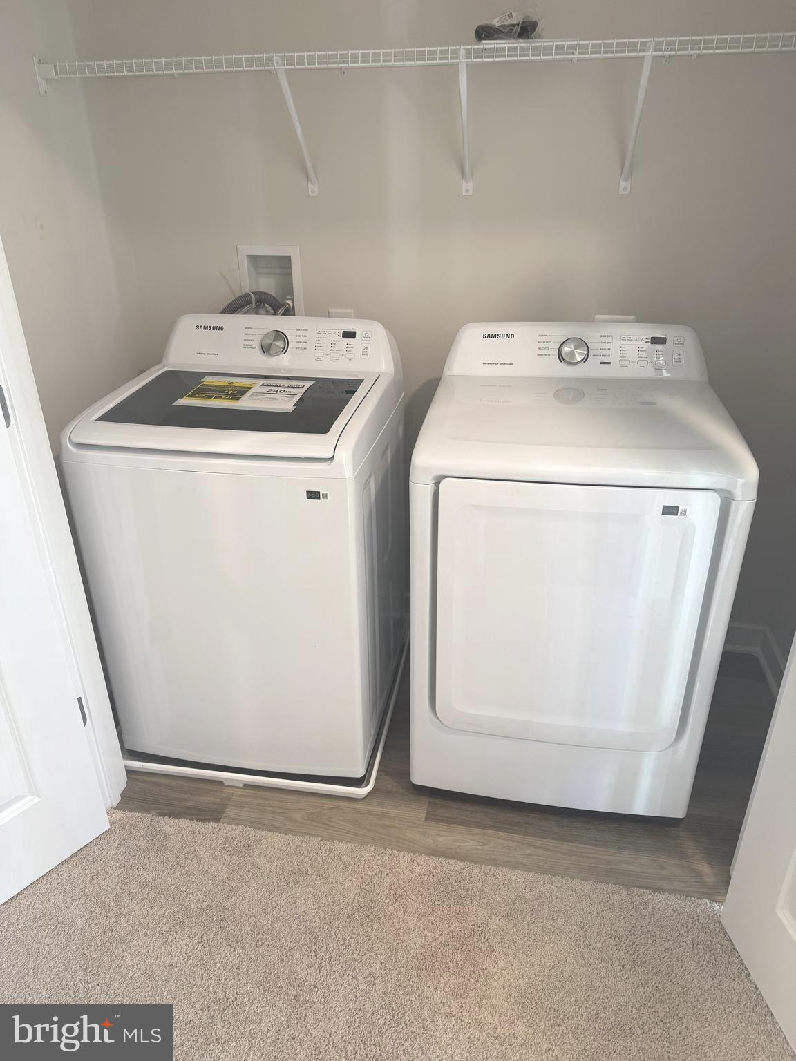 PINEGROVE - Residential Lease