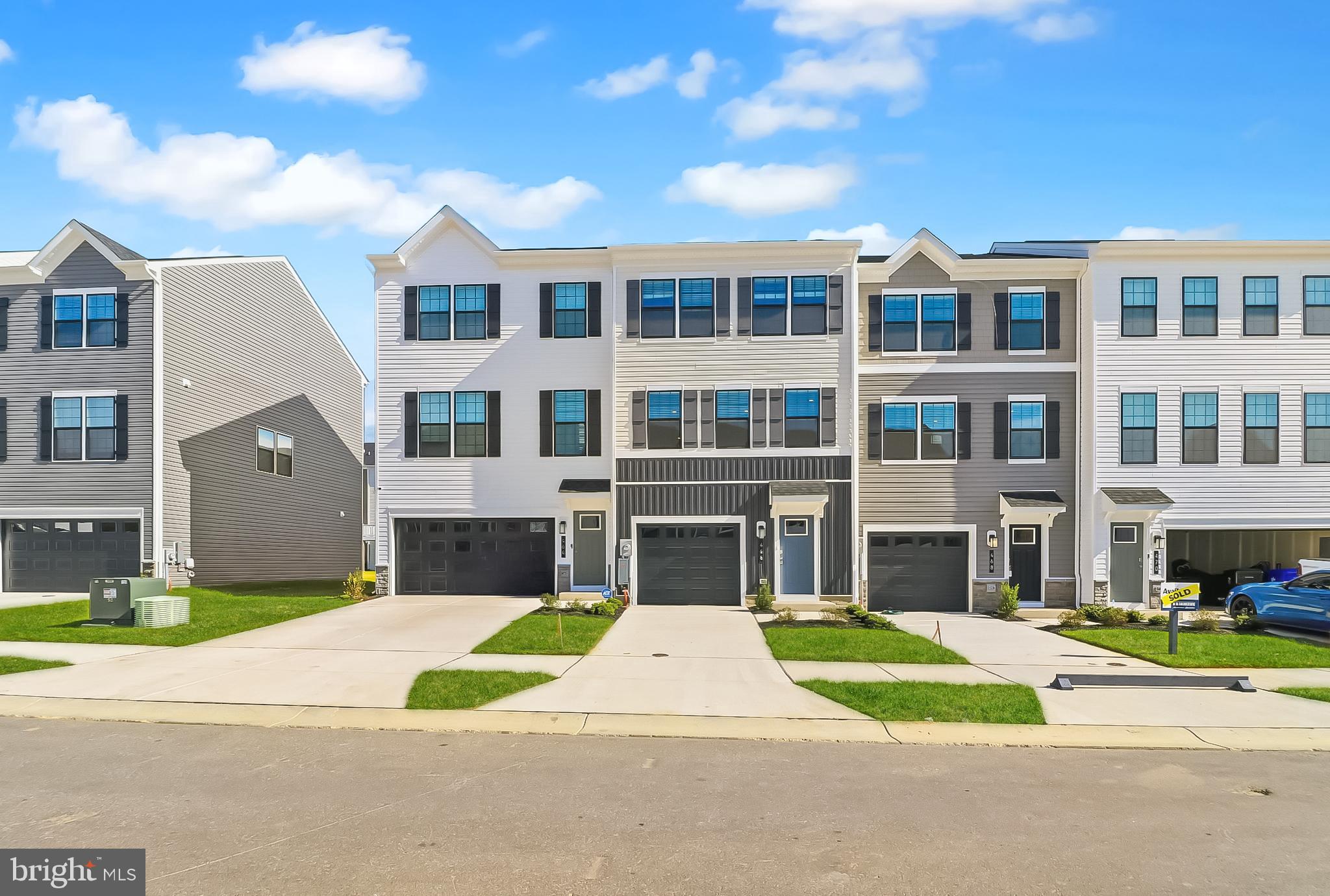 PINEGROVE - Residential Lease