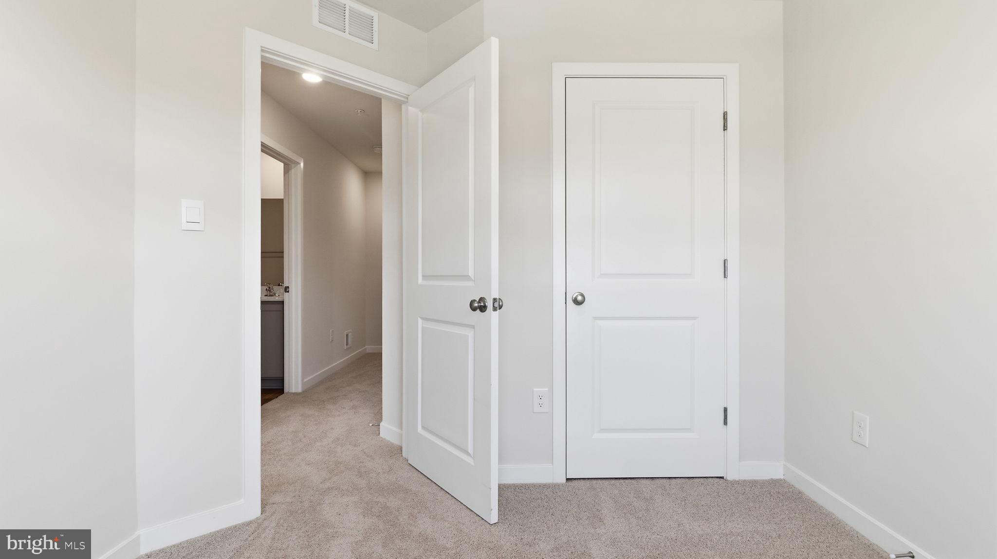 PINEGROVE - Residential Lease