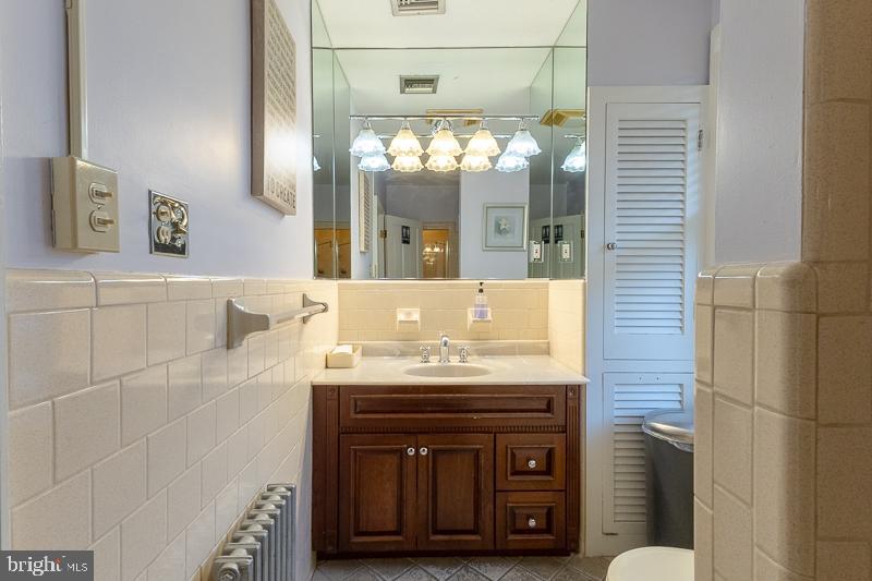 FREDERICK HISTORIC DISTRICT - Commercial Lease