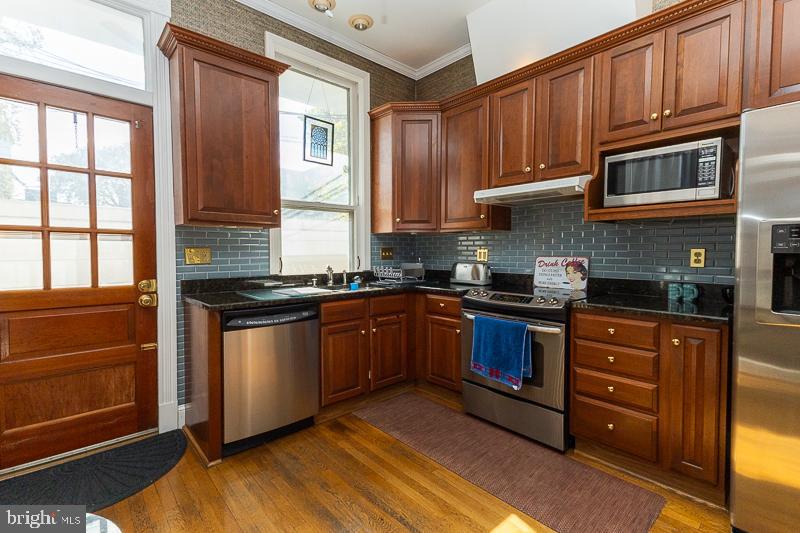 FREDERICK HISTORIC DISTRICT - Commercial Lease