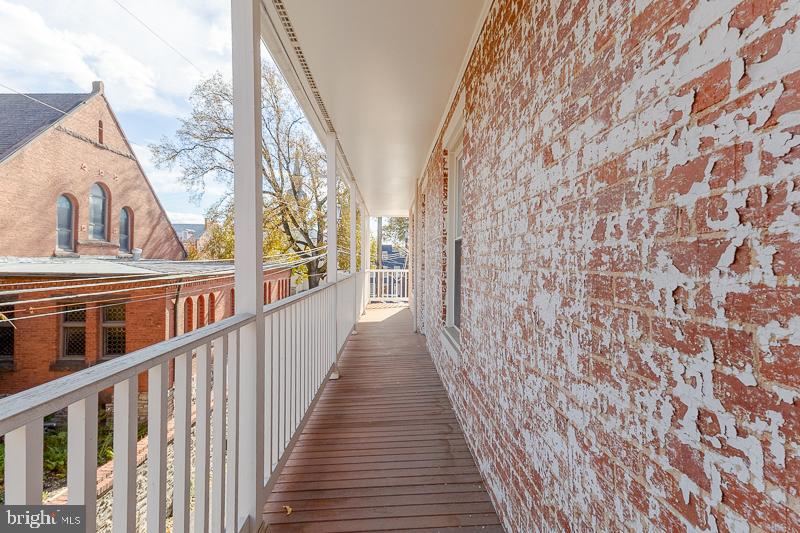 FREDERICK HISTORIC DISTRICT - Commercial Lease