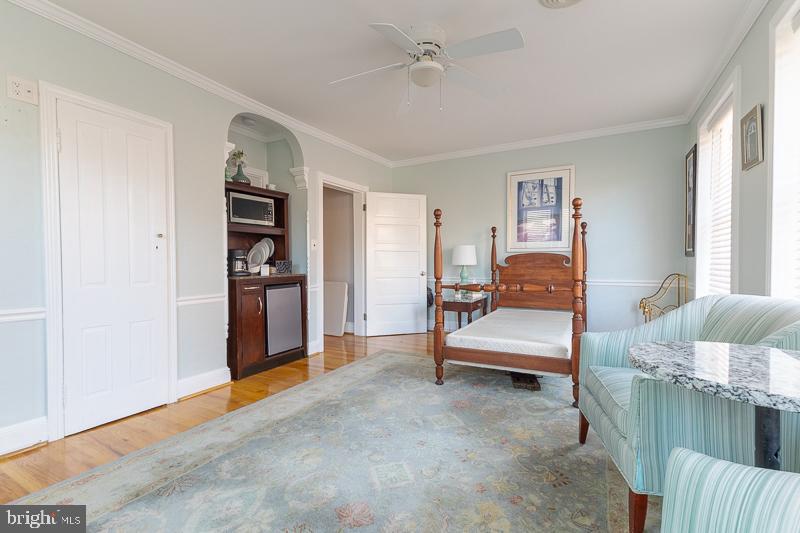 FREDERICK HISTORIC DISTRICT - Commercial Lease