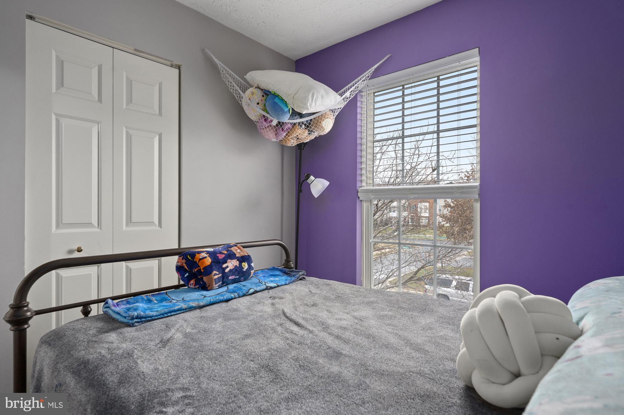 EATON SQUARE - Residential