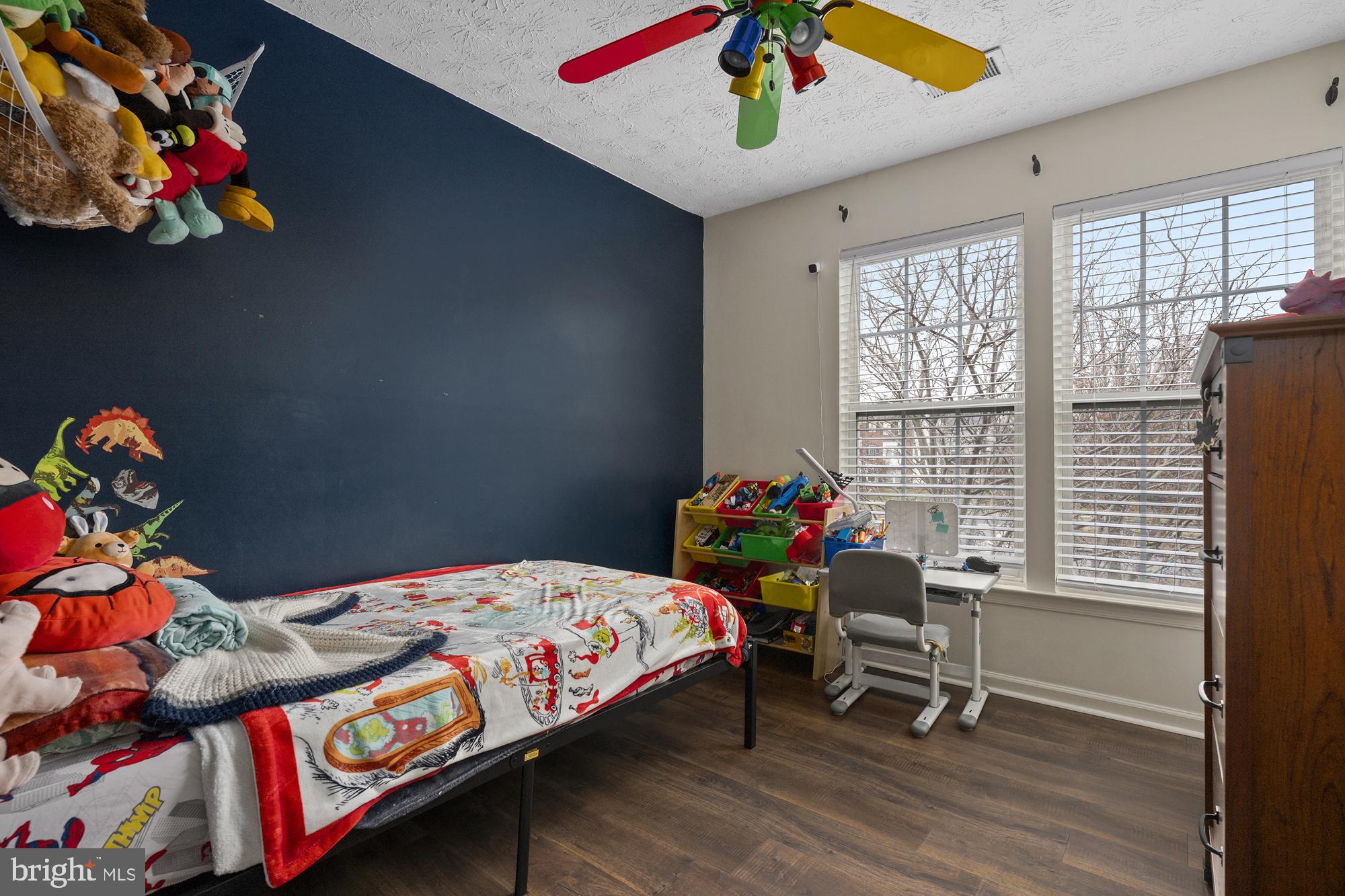 EATON SQUARE - Residential