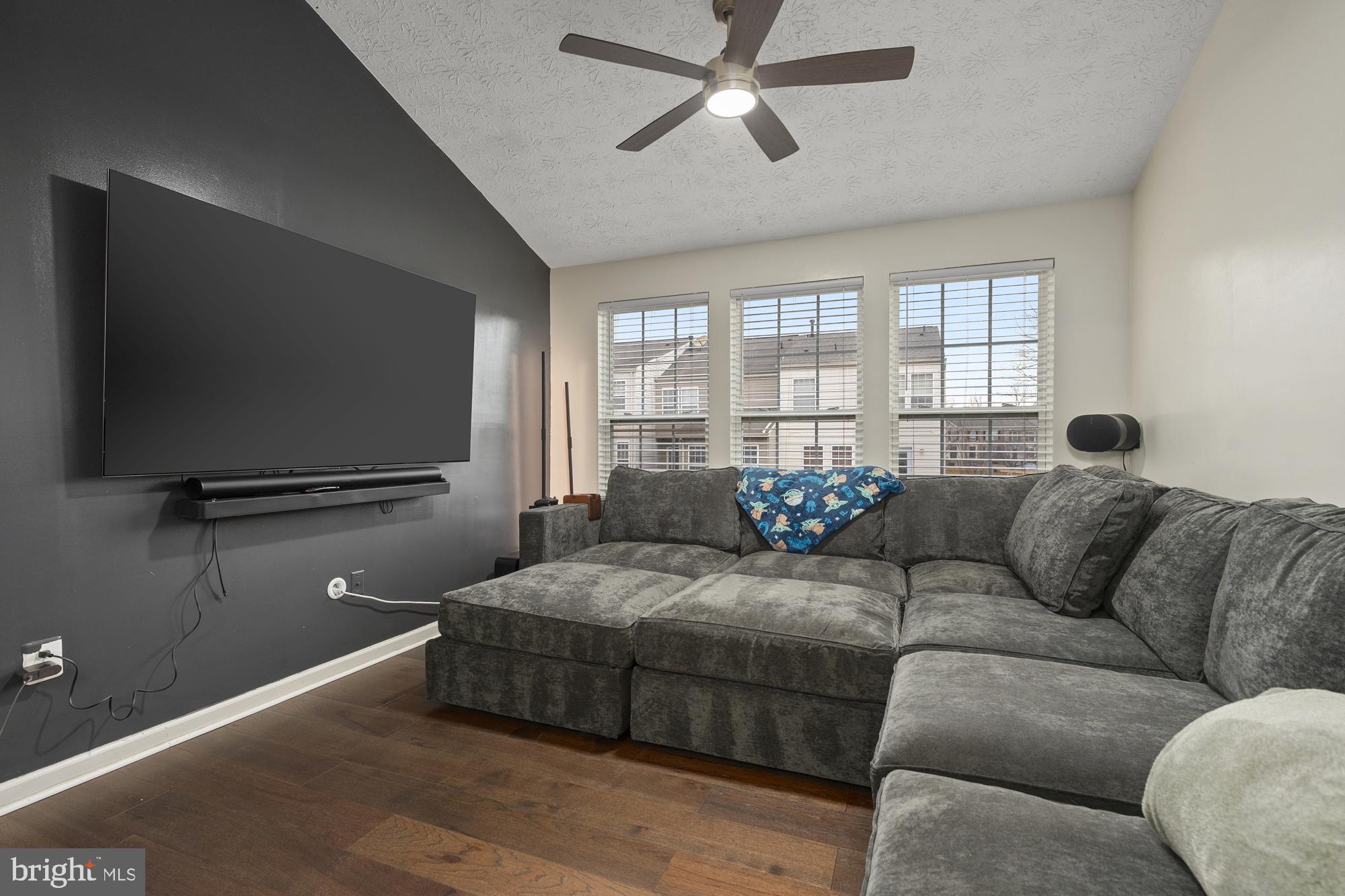 EATON SQUARE - Residential