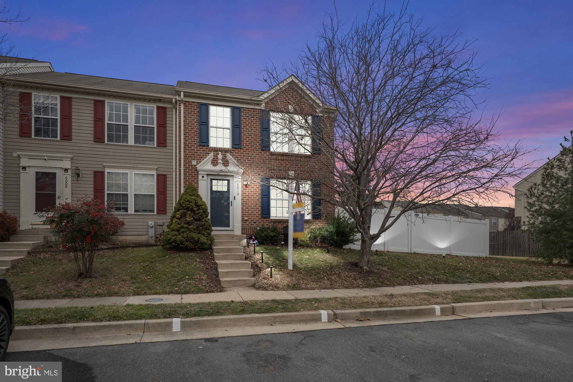 EATON SQUARE - Residential